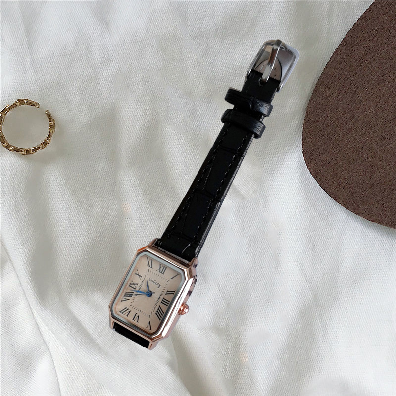 손목시계 시계 Часы 헬로키티 Fashion Rect - Quiet Luxury Watch のレビューと価格