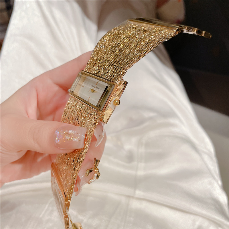 Gold Quartz Watch for Women Lu - Quiet Luxury Watch のレビューと価格