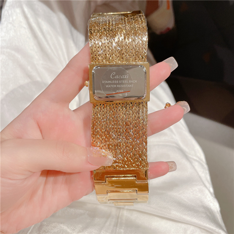Gold Quartz Watch for Women Lu - Quiet Luxury Watch のレビューと価格