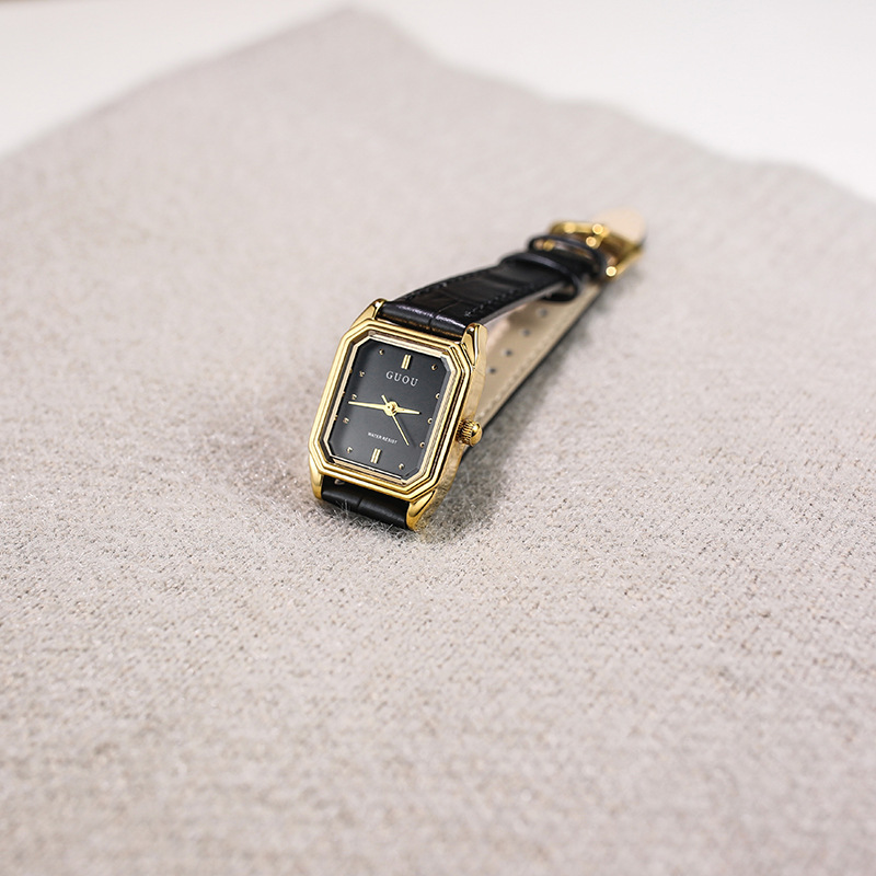 New Classic, Vintage, Hong Kon - Luxury Watch In Hong Kong のレビューと価格