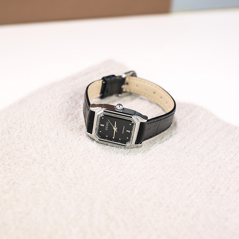 New Classic, Vintage, Hong Kon - Luxury Watch In Hong Kong のレビューと価格