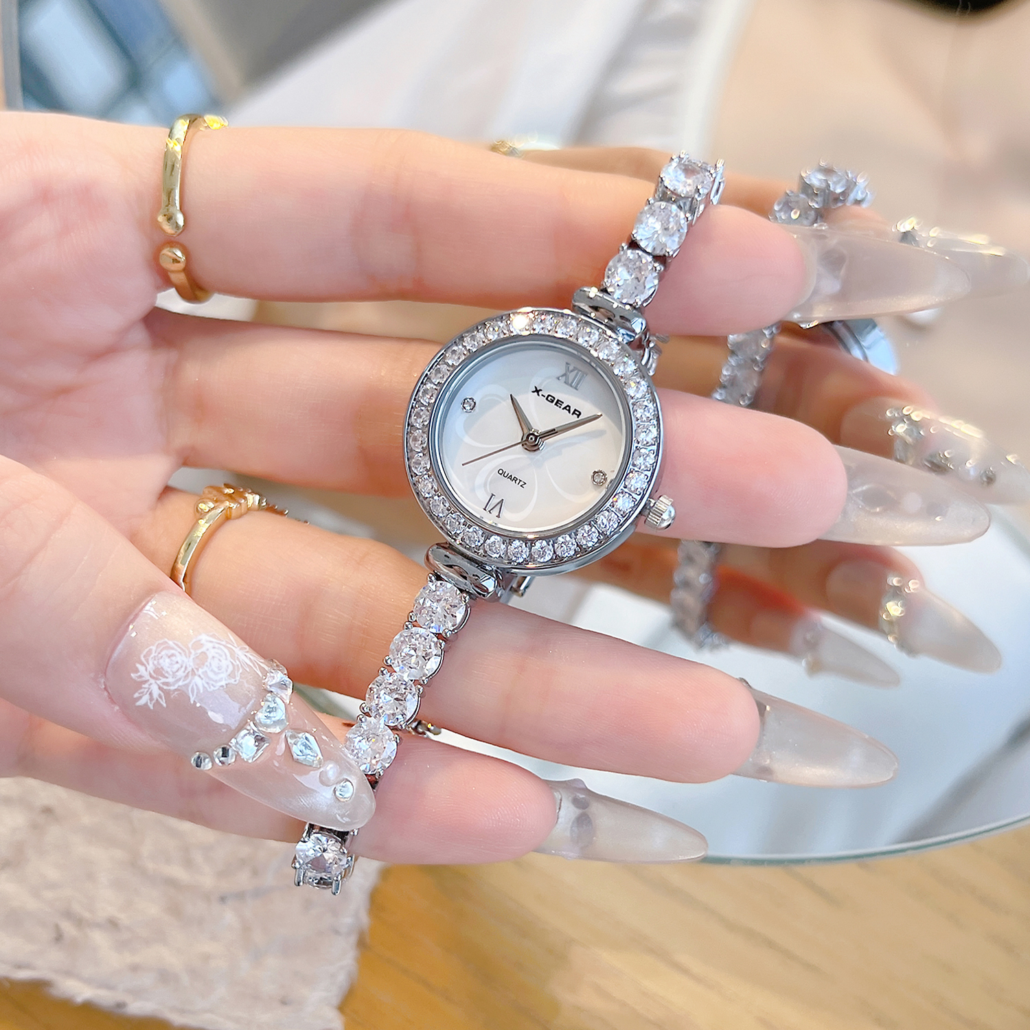 X-GEAR Fashion Zircon Diamond  - Luxury X I Watch のレビューと価格