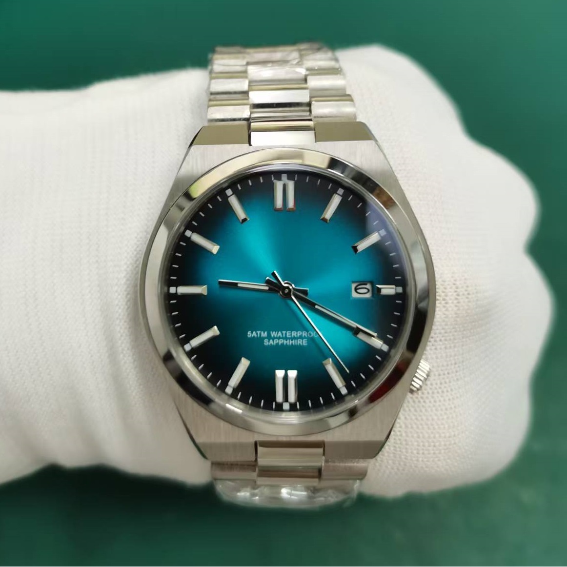 DD40MM Sapphire Crystal Stainl - Luxury Watch Wallpaper のレビューと価格