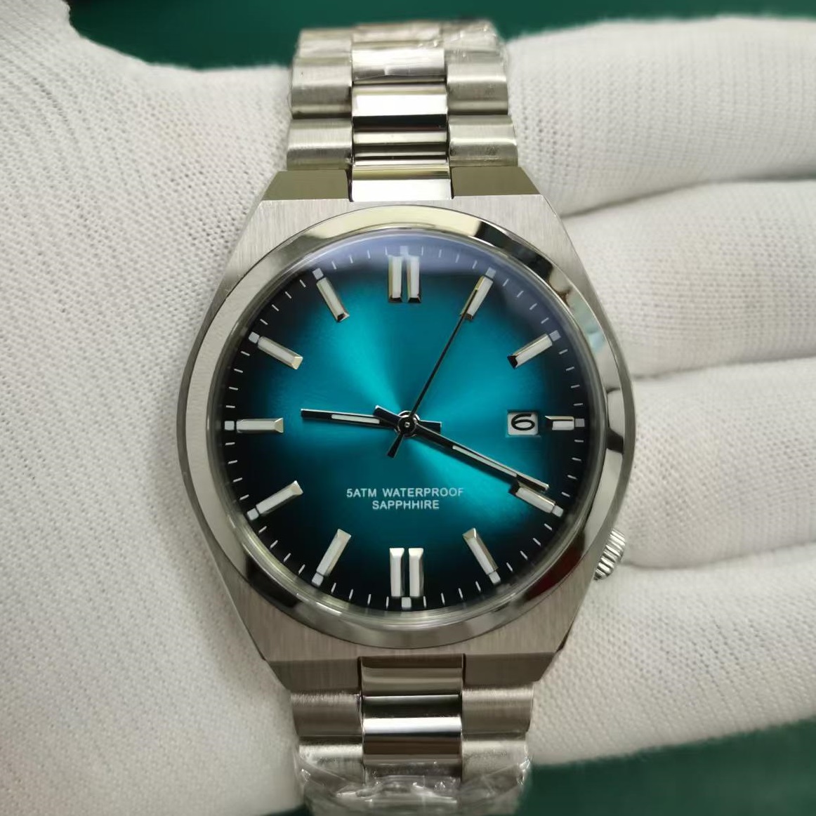 DD40MM Sapphire Crystal Stainl - Luxury Watch Wallpaper のレビューと価格