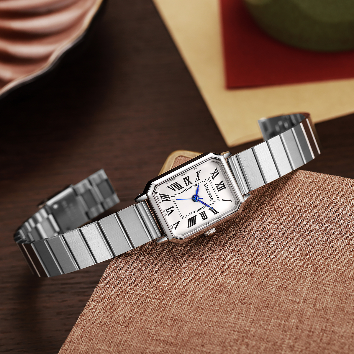 Elegant Square Dial Women's Wa - Quiet Luxury Watch のレビューと価格